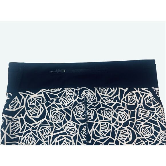 Lululemon Posey Floral Crops - Picture 5 of 12